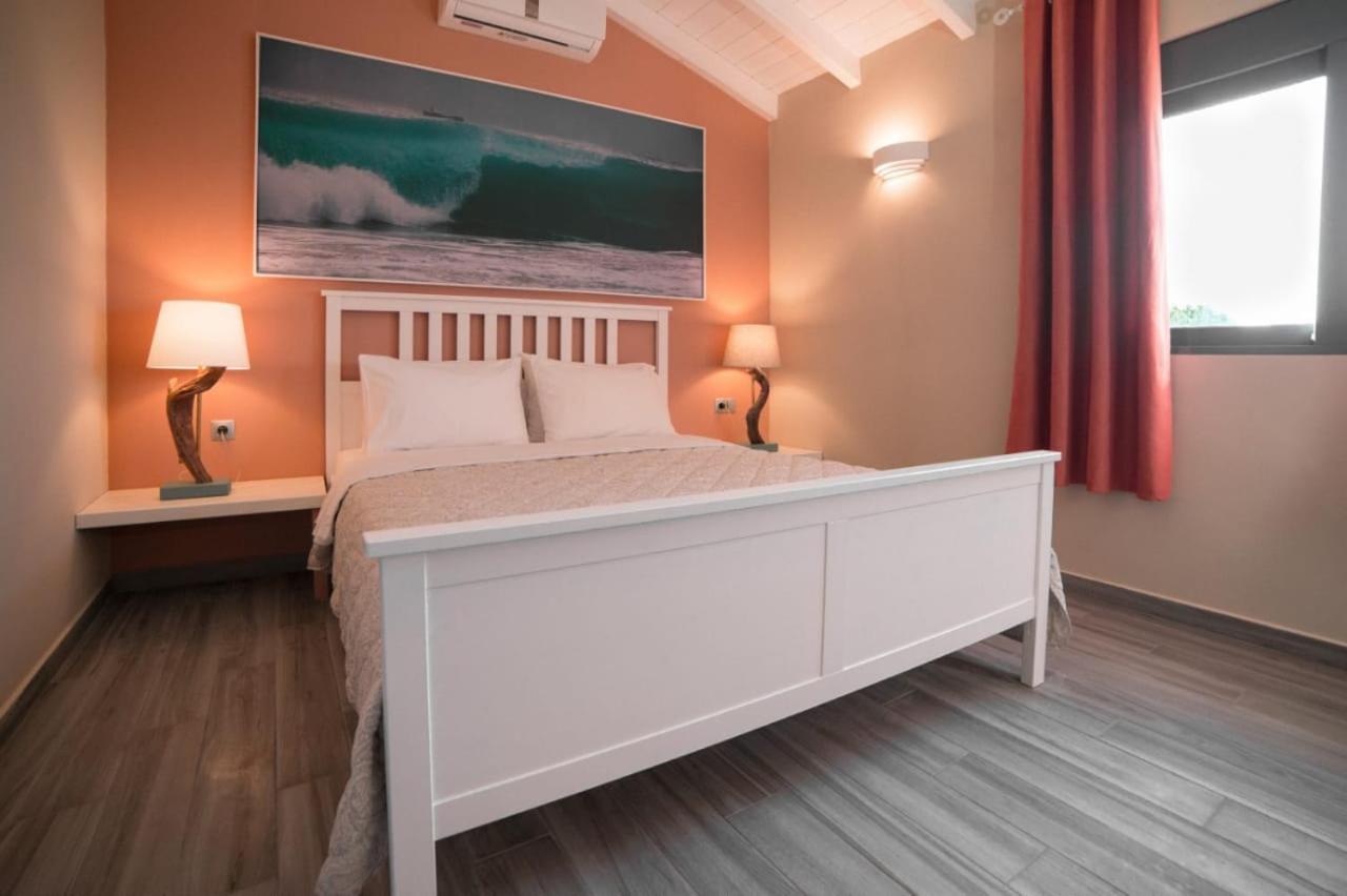 Golden Sand Villa Lalyssos Eksteriør billede